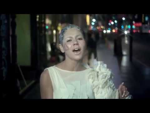 Marina & The Diamonds — MARINA AND THE DIAMONDS - I Am Not a Robot [L.A.]