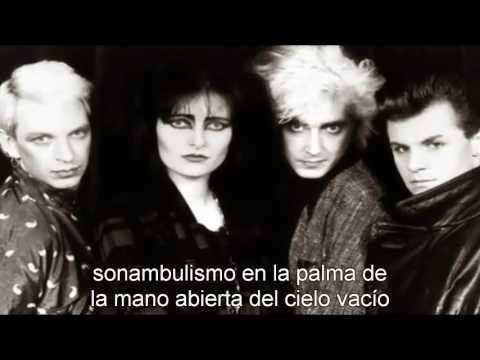 Siouxsie & The Banshees — Siouxsie And The Banshees   Sleepwalking on the highwire subtitulada