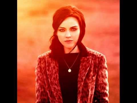 Amy MacDonald
 — Amy Macdonald- Life In A Beautiful Light (Acoustic)