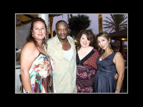 Alexander O'Neal — Light of the World ft Alexander O'Neal - "Walk Don't Run"