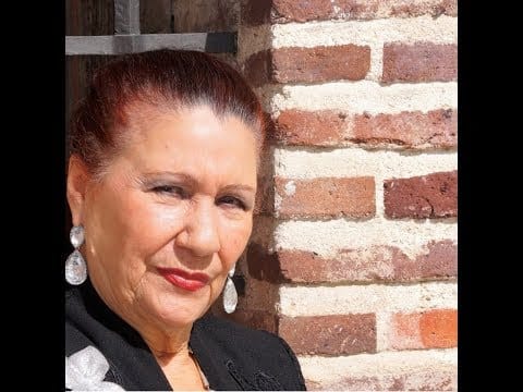 Perlita De Huelva — PERLITA DE HUELVA - Cuando apareces tú (de su nuevo CD "Aquí estoy de nuevo")
