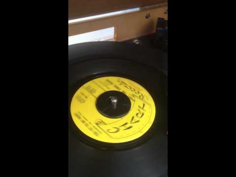 Three Heads — The Three Heads - You fit to my Heart