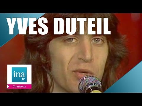 Yves Duteil — Yves Duteil "Les petites casquettes" (live officiel) | Archive INA
