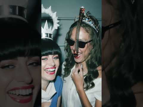 Fievel Is Glauque — Fievel Is Glauque - Rong Weicknes (Official Video)