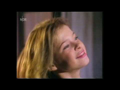Tami Stronach — Fairy Queen - Tami Stronach - Official Music Video