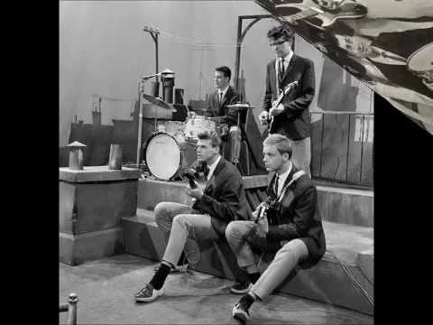 The Jumping Jewels — The Jumping Jewels - Darktown Strutters' Ball (1962)