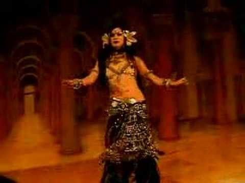Beats Antique — Zoe at Tribal Fest 7 Solo