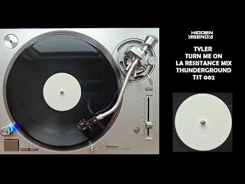 Tyler — Tyler - Turn Me On (La Resistance Mix)