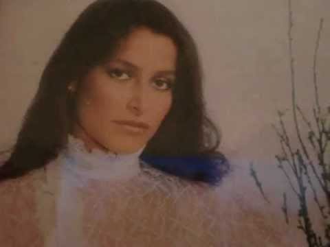 Daniela Romo — DANIELA ROMO CANTA  EN  ITALIANO -DAMMI DAMMI DAMMI