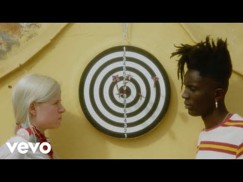 Amber Arcades — Simple Song