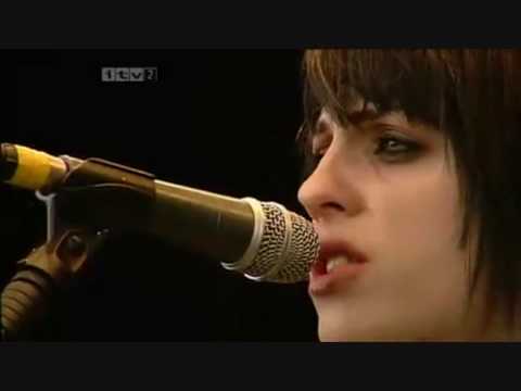 The Distillers — The Distillers - Coral Fang [with lyrics]