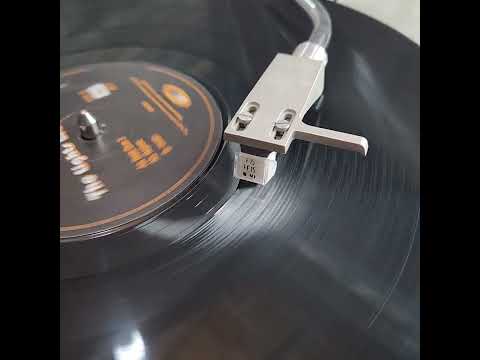DJ Cyber Seb — Vinilo Neuronal Project Feat Dj Cyber Seb The Lights Went E2 Disqueria Manoenpez