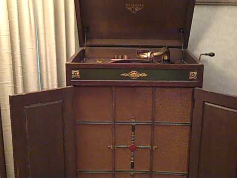 Johnny Hamp's Kentucky Serenaders — JOHNNY HAMP'S KENTUCKY SERENADERS - GORGEOUS - ROARING 20'S VICTROLA