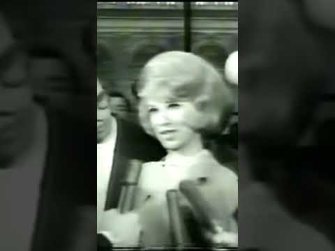 Phyllis McGuire — Phyllis McGuire is asked about Mob Boss Sam Giancana (1965)