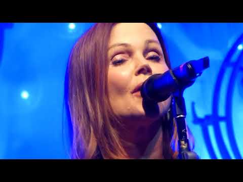 Belinda Carlisle — Belinda Carlisle : World Without You, live @ Manchester Academy 06/10/2017