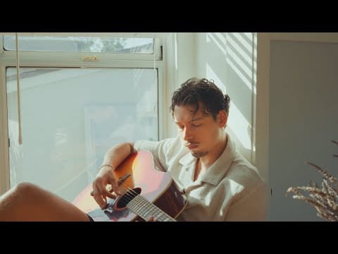 Georgio (8) — Georgio - Hôtel 5 étoiles (Clip Officiel)