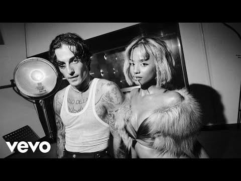 Damiano David — Talk to Me