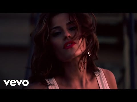 Nelly Furtado — Nelly Furtado - Maneater (US Version) (Official Video)