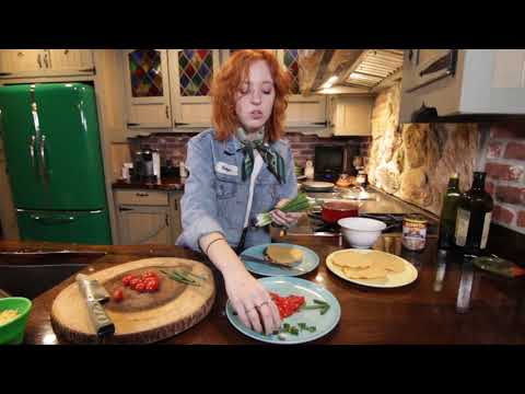 The Regrettes — Making Lunch ... with Genessa