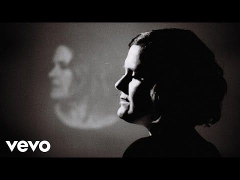 Alison Moyet — Alison Moyet - Reassuring Pinches
