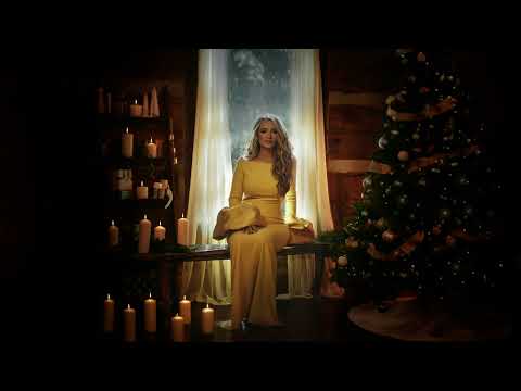 Gabby Barrett — Gabby Barrett - Last Christmas (Visualizer)