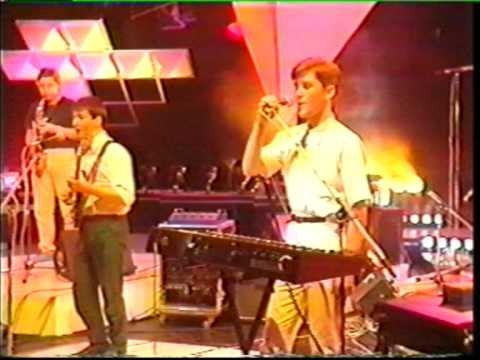 China Crisis — CHINA CRISIS AFRICAN AND WHITE