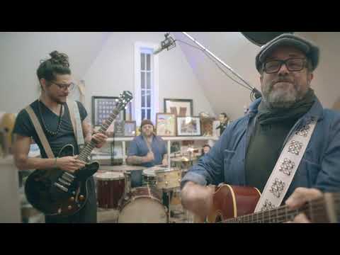 Raul Malo — Quarantunes #31 with Raul Malo 🎶 Rockin' in the Free World by Neil Young
