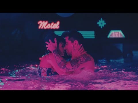 Panic! At The Disco — Panic! At The Disco - Middle Of A Breakup (Official Video)