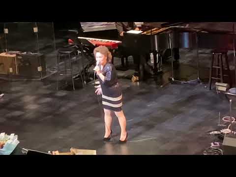 Teresa Carpio — Teresa Carpio in Concert_Toronto 2023, 《憑著愛》