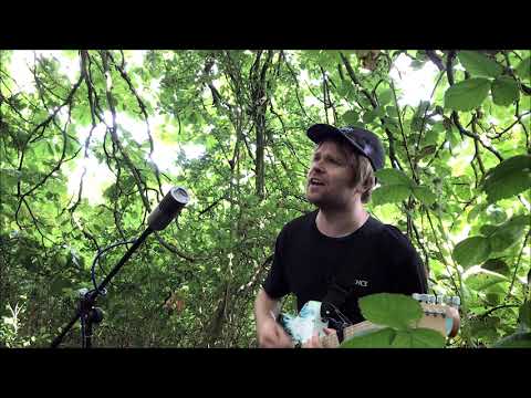 Enter Shikari — Live Outside + the pressure's on (Live. 2000 Screens version). July 2020