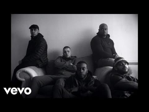 Jorja Smith — Blue Lights