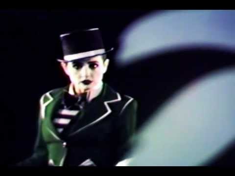 Geneva Jacuzzi — GENEVA JACUZZI  "Do I Sad" OFFICIAL VIDEO