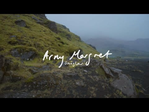 Arny Margret — Arny Margret - sniglar (Official Video)