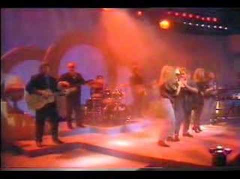 Bucks Fizz — Bucks Fizz - Heart Of Stone (TV Performance)