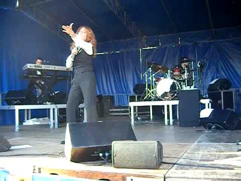 Julie Pietri — JULIE PIETRI - Je pense à nous