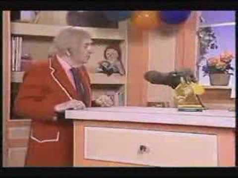 The Cricketone Chorus & Orchestra — Captain Kangaroo with Mr. Moose
