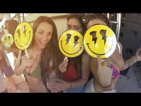 Bingo Players — Bingo Players & Oomloud - Holiday (feat. Séb Mont) (Festival Mix) [Official Video]