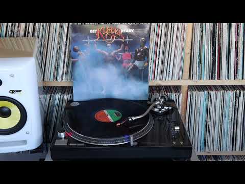 Kleeer — Kleeer - Get Ready (1982) - B3 - Your Love Is What I Need