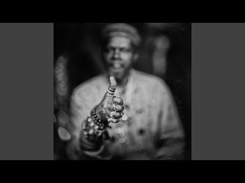 Lonnie Holley — Sometimes I Wanna Dance