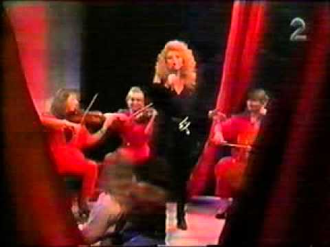 Bonnie Tyler — Bonnie Tyler   Silhouette In Red