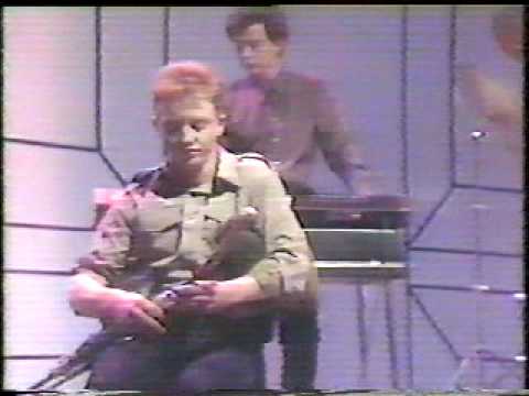 In Tua Nua — In Tua Nua first TV Appearance.