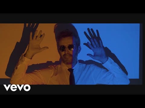 Daniele Silvestri — Daniele Silvestri - Complimenti ignoranti (Official Video)