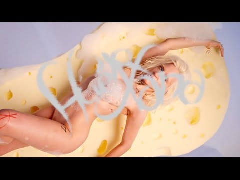 Luna Ki — LUNA KI - Huérfana (CL34N Visualizer + Lyrics)