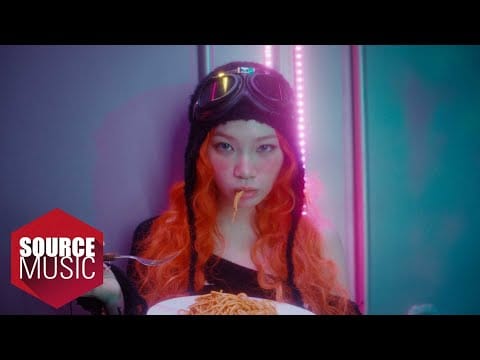 LE SSERAFIM — LE SSERAFIM (르세라핌) 'SPAGHETTI (feat. j-hope of BTS)' OFFICIAL MV