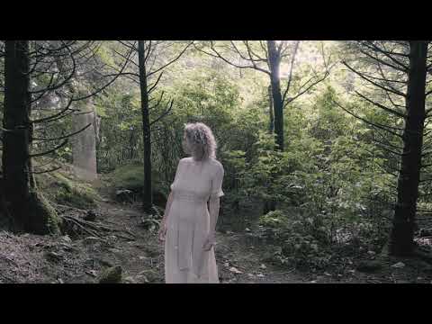 Lindy Fay Hella — Lindy-Fay Hella & Dei Farne - Hildring (Official video)