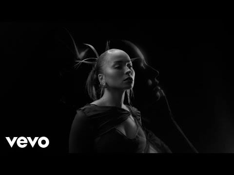 Ella Eyre — kintsugi