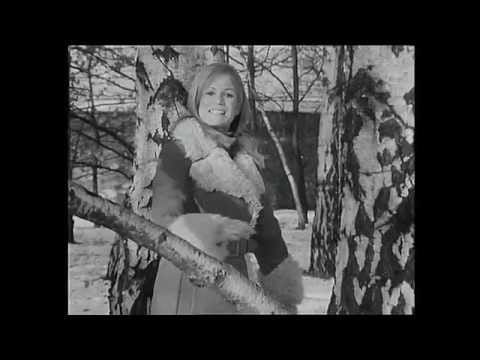 Jitka Molavcová — V máji - Jitka Molavcová
