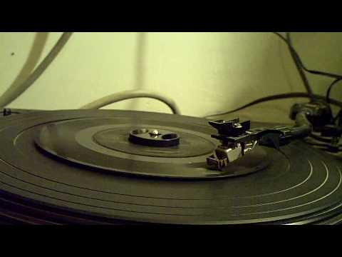 The Diamonds — The Diamonds - A Mother's Love 45 Record