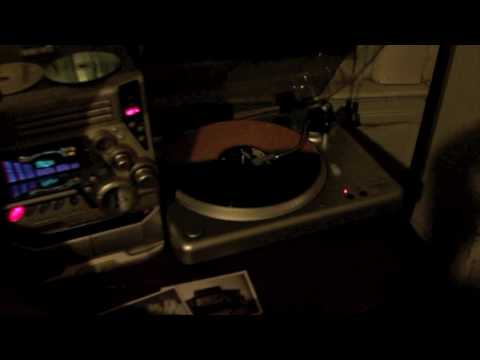The Dead Weather — The Dead Weather "Sea of Cowards" LP secret song on paper label