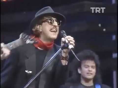 İlhan İrem — İlhan İrem & Ultraviyole - Komedi (1990 Türkiye Ulusal Finali)